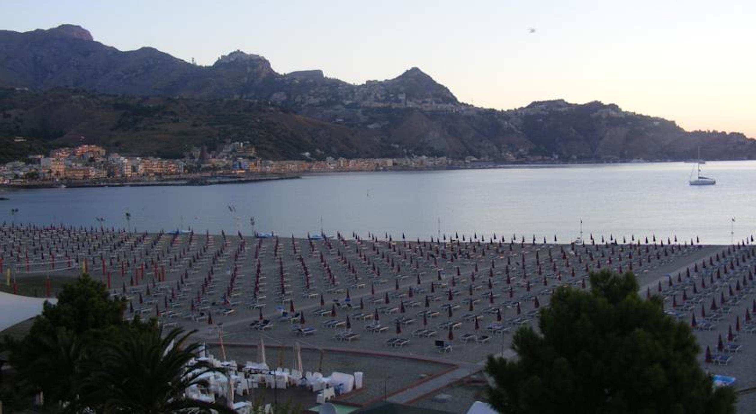 Hotel Sabbie D'Oro Giardini-Naxos Extérieur photo