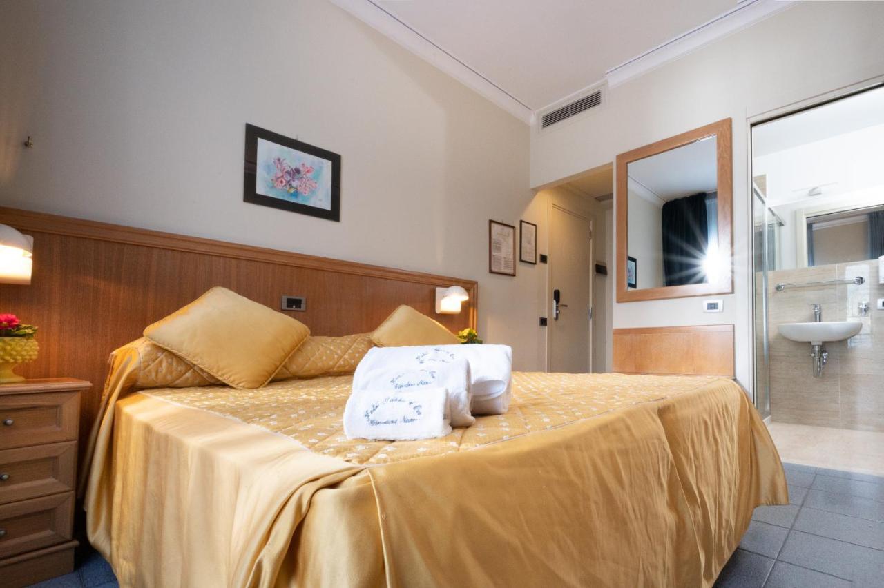 Hotel Sabbie D'Oro Giardini-Naxos Extérieur photo