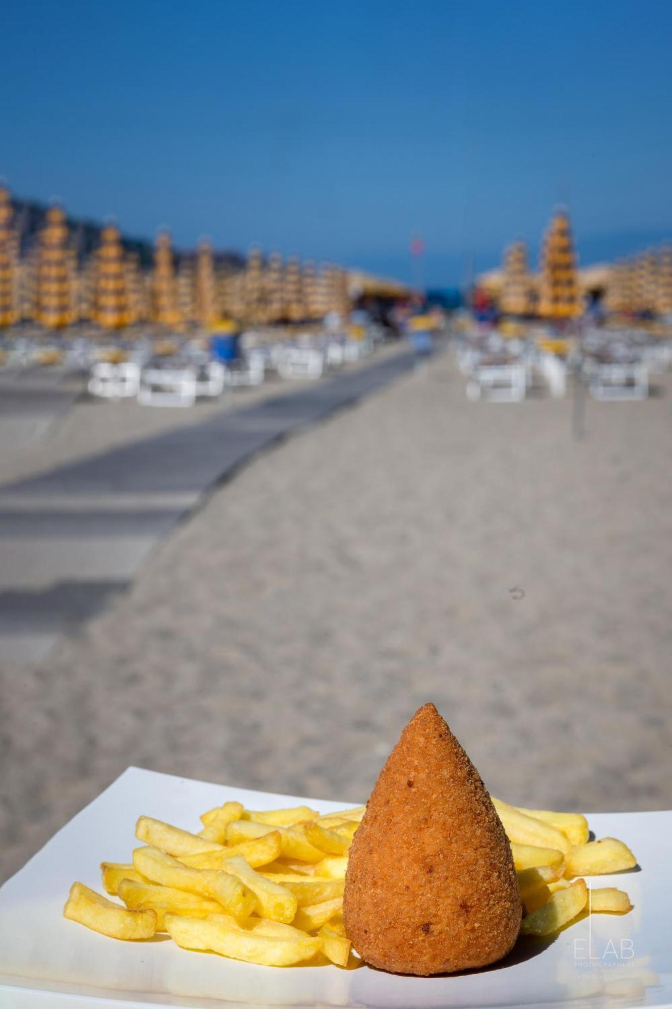 Hotel Sabbie D'Oro Giardini-Naxos Extérieur photo